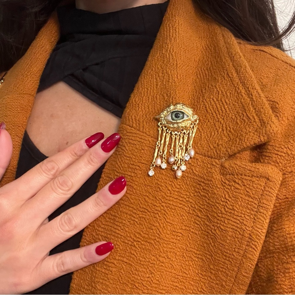 Lovers Eye Victorian Style Brooch Lapel Pin. Women's Vintage Eye Baroque Tassels - Picture 2 of 7